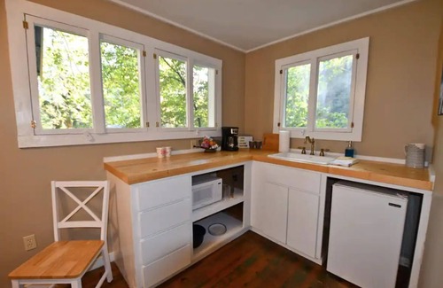 Clarkesville Cabin | Seed Cabin at Bleu Canoe Campground - 2bed/1bath