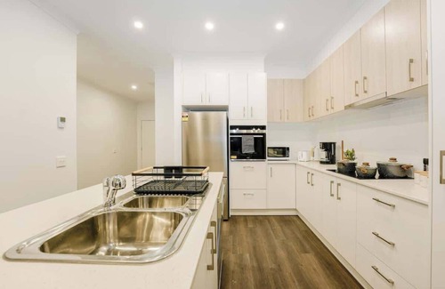 Melton South House | Seednest Modern Family house