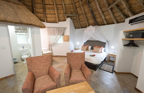 Phalaborwa Cabin | Sefapane Lodges and Safaris