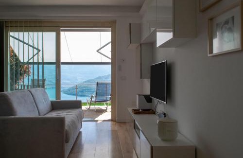 Parzanica Apartment | Segesta - with panoramic outdoor area and swimming pool