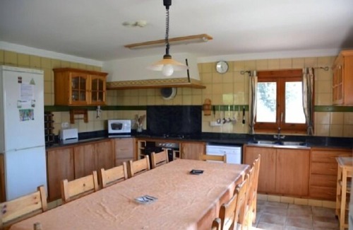 Vilobi d'Onyar Cottage | Self catering Can Salvà for 12 people