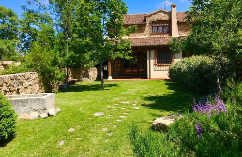 Sotosalbos Cottage | Self catering MAIN HOUSE of Saltus Alvus, dream house for 6/8 people