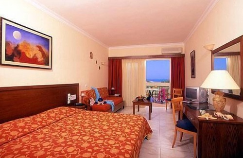 Skoutelonas Hotel | Selini Suites