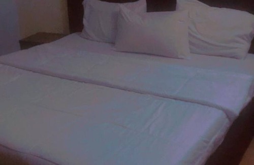 Ojodu Hotel | Senators Suites and Towers