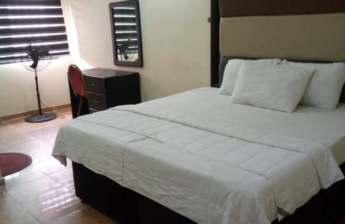 Ojodu Hotel | Senators Suites and Towers