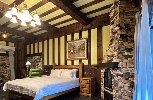 Yuchi Bed & Breakfast | Senboard Manor