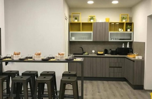 Universita Bed & Breakfast | Sensation House