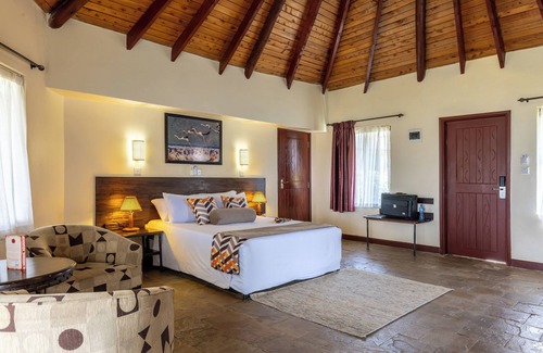 Gilgil Hotel | Sentrim Elementaita Lodge
