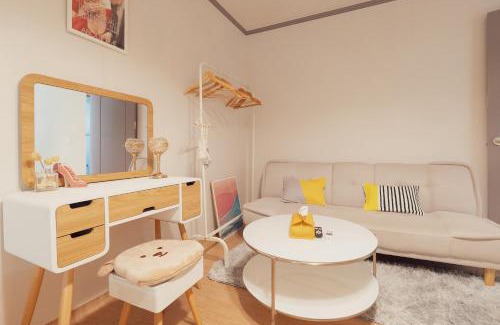 Jung-gu Apartment | Seoul Station on foot Private entrance Maximum 7 people Netflix Free wifi Comfort