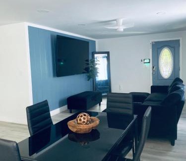 Fort Lauderdale House | Serene 3-Bedroom renovated house with AC in Fort Laudable