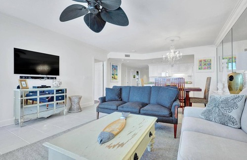 Orange Beach East Condo | Serene Beachfront Condo w/Stunning Views & Pool
