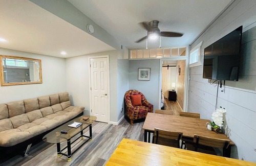 Garfield Cabin | Serene container tiny home with 1 bedroom and WiFi, AC in scenic Garfield