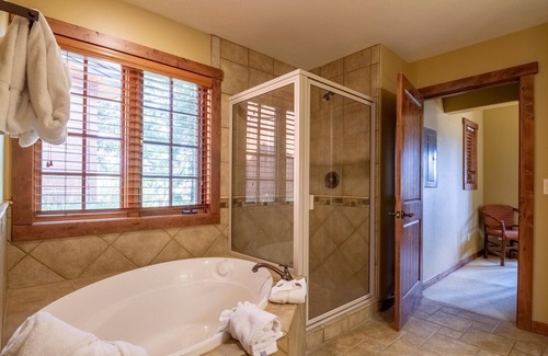 Tamarack House | Serene Cottage | Ski-In/Ski-Out, Private Hot Tub