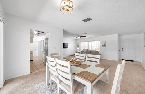 West Bradenton House | Serene Cove w/pool spacious yard near beaches