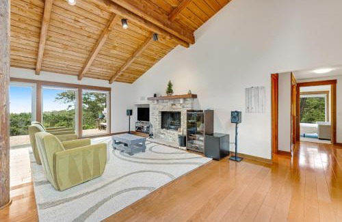 Del Monte Forest House | Serene Crest