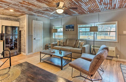 Gordonville Cabin | Serene Gordonville Cabin w/ Private Balcony!