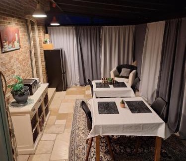 Deinze House | Serene Guest Room sandra in Charming Village of Gottem, East Flanders