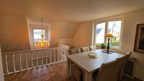 Deinze House | Serene Guest Room sandra in Charming Village of Gottem, East Flanders