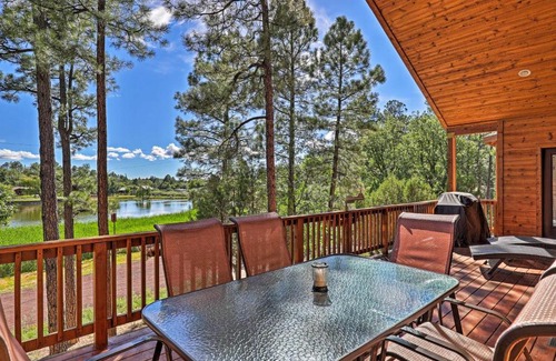 Pinetop-Lakeside House | Serene Lakeside Cabin with Decks and Edler Lake Views!