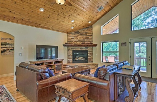 Pinetop-Lakeside House | Serene Lakeside Cabin with Decks and Edler Lake Views!