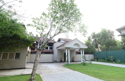 Battaramulla South Bed & Breakfast | Serene Manor