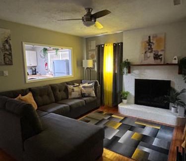 Mosby Villa | Serene Retreat! 420 friendly in designated area, 3 minutes to downtown Richmond