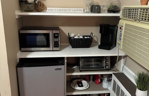 Valley Stream Apartment | "Serene Retreat near JFK: Private Balcony, Yard, and Pool Access"