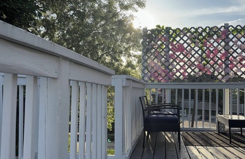 Valley Stream Apartment | "Serene Retreat near JFK: Private Balcony, Yard, and Pool Access"