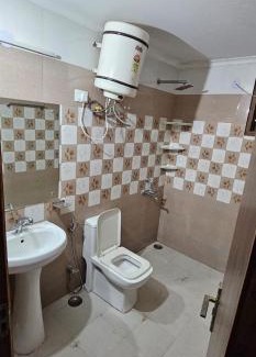 Sushant Lok Bed & Breakfast | Serene Stays