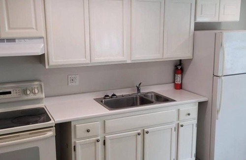 Glenburn Apartment | Serene Studio