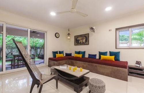 Kalote Mokashi Villa | Serene Villa by StayVista - A Hill-View Villa with Plunge pool
