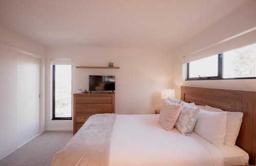 Primrose Sands House | Serene Vista Retreat Primrose Sands