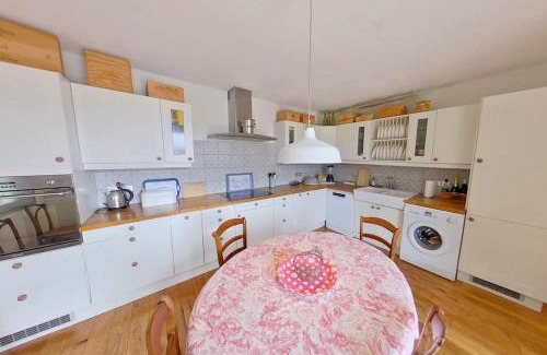 Neffies House | Serenite - Spacious Villa with private Pool- Near Pezenas