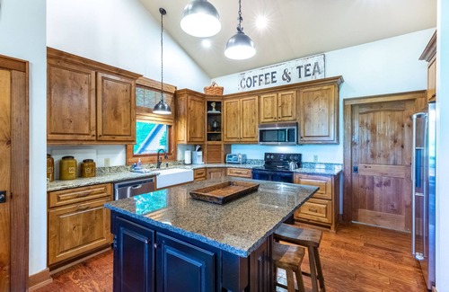 Cullowhee House | Serenity - A Luxury Home with Spectacular Mountain Views with Community Clubhouse & Pool!