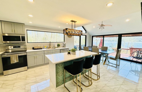 Forestburgh Ski Chalet | Serenity at Lake Joseph | Lakefront Hot Tub Ski