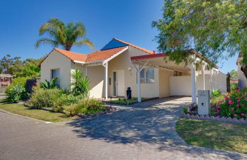 South Yunderup House | Serenity By The Lake