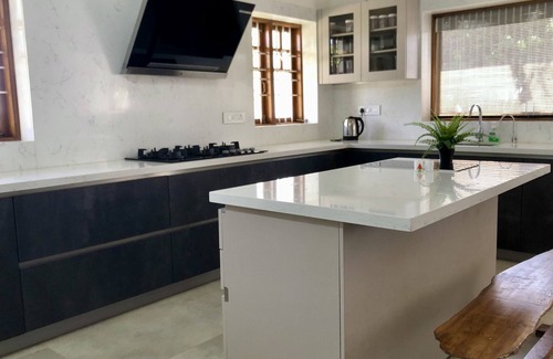 Devanahalli Villa | Serenity Manor: Vacation home near BLR International Airport