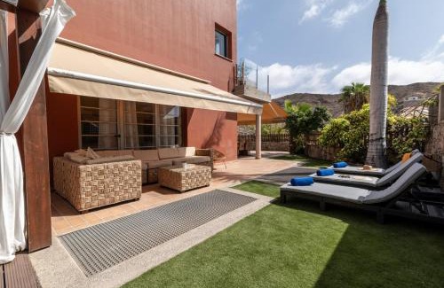 Mogan Ski Chalet | Serenity Villa Tauro