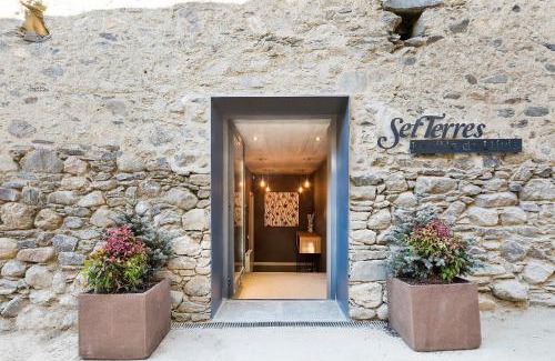 Llivia Bed & Breakfast | Set Terres - La Villa de Llívia - Adults only