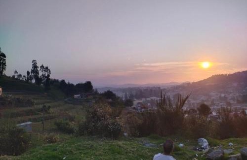 Ooty Apartment | Seven Endue Delight with Mountain view on the Hill Top