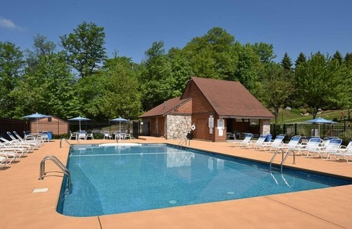 Seven Springs Condo | Seven Springs Resort 1br Condo, Shuttle To Slopes! 1 Bedroom Condo