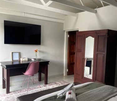 Secunda House | Seven