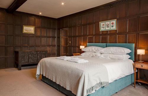 Severn Stoke House | Severn End - 15th Century Manor House!