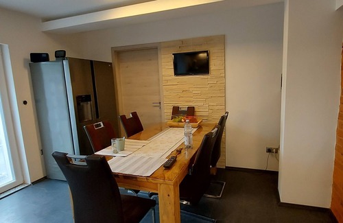 Duerrwangen Apartment | Shadow corner