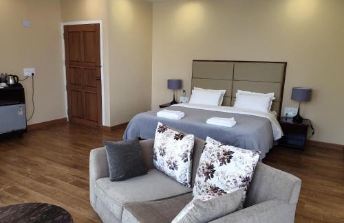 Imphal Resort | Shalom Farmhouse by the hillside