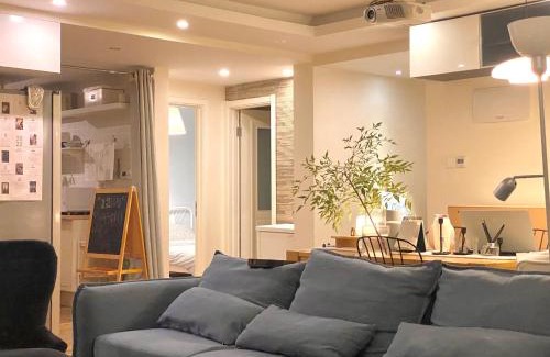 Huaihai Road Commercial Area Apartment | Shanghai Hills & Moment Family house close to The Bund