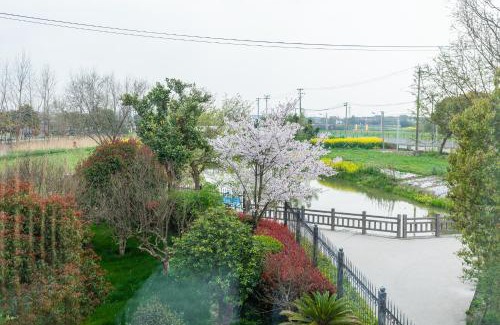 Pudong Bed & Breakfast | Shanghai Yipin Yijing B&B - Disney 上海一品艺景民宿-迪士尼店-近浦东国际机场