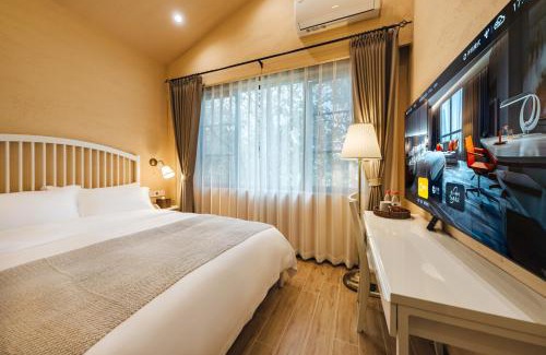 Honghe Hotel | Shanshui yun jian minsu