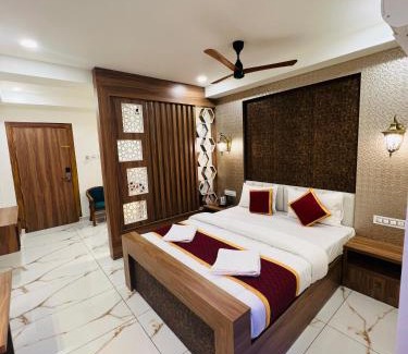 Kulanada Hotel | Shanthi Tourist Home