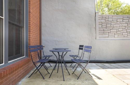 Le Droit Park Apartment | Shaw 2br w backyard wd nr nightlife WDC-689